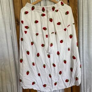 Strawberry Embroidery Maxi Skirt - szM